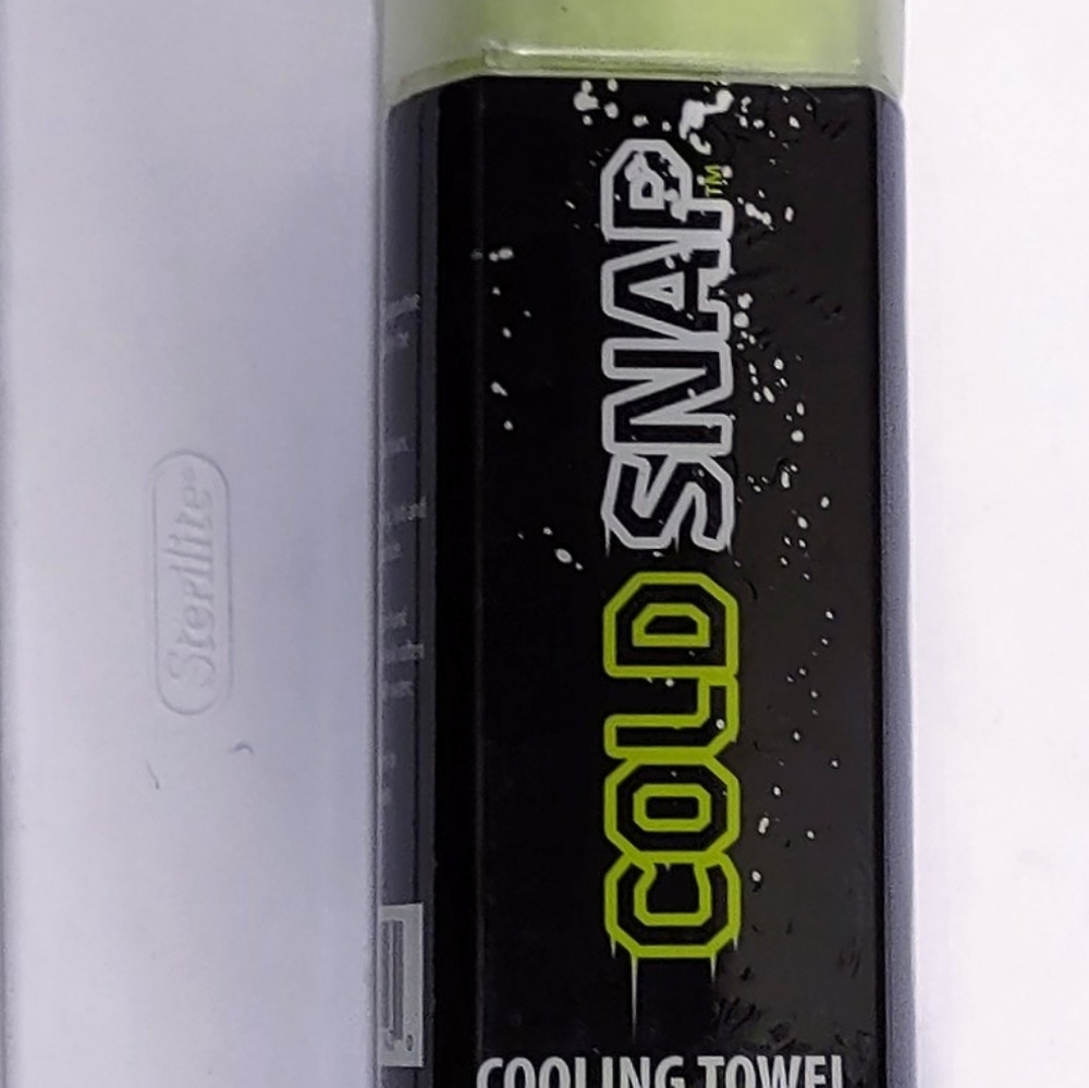 Cold Snap Cooling Towel